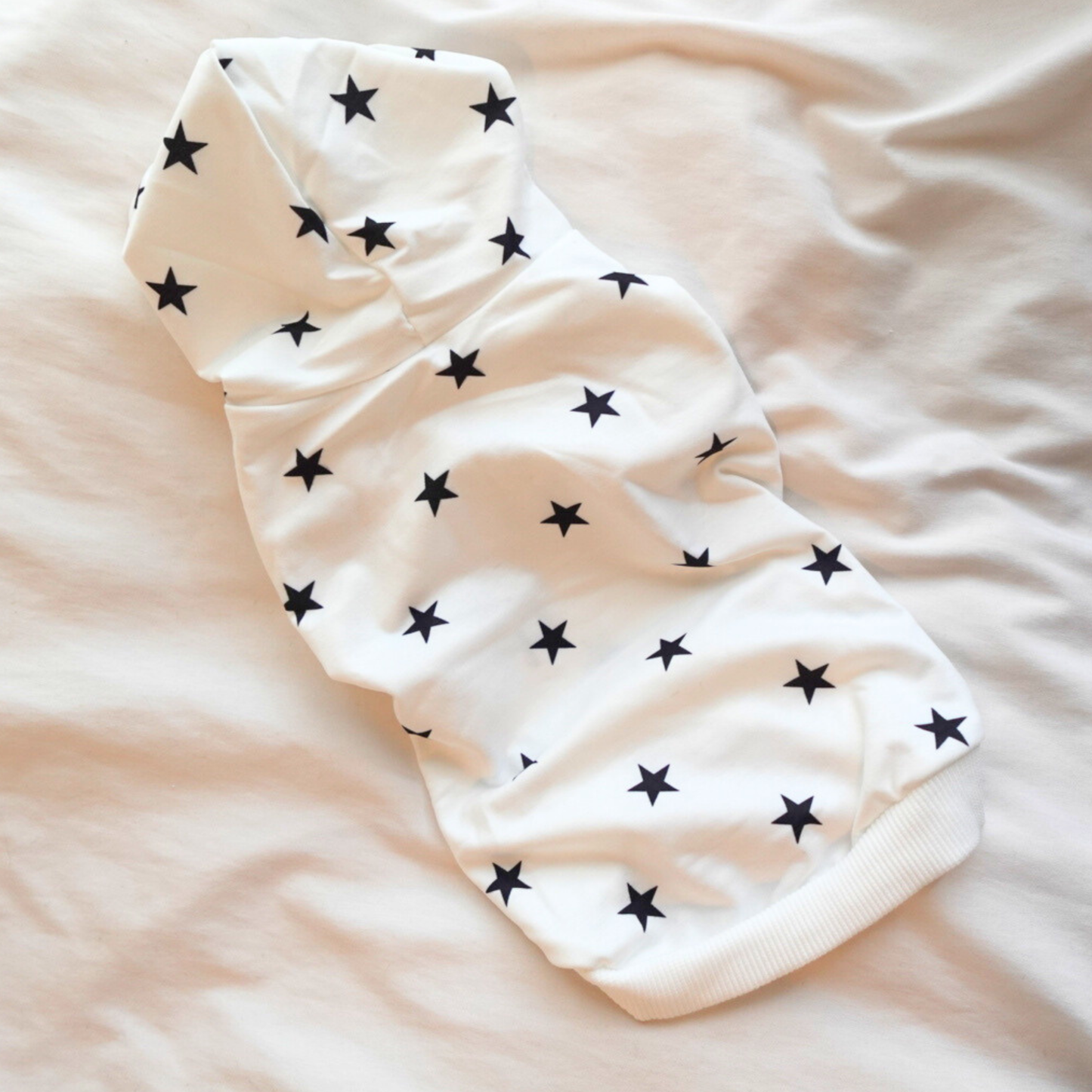 犬服 小型犬｜星柄パーカー 薄手スウェット フーディー 年中使えるカジュアルウェア