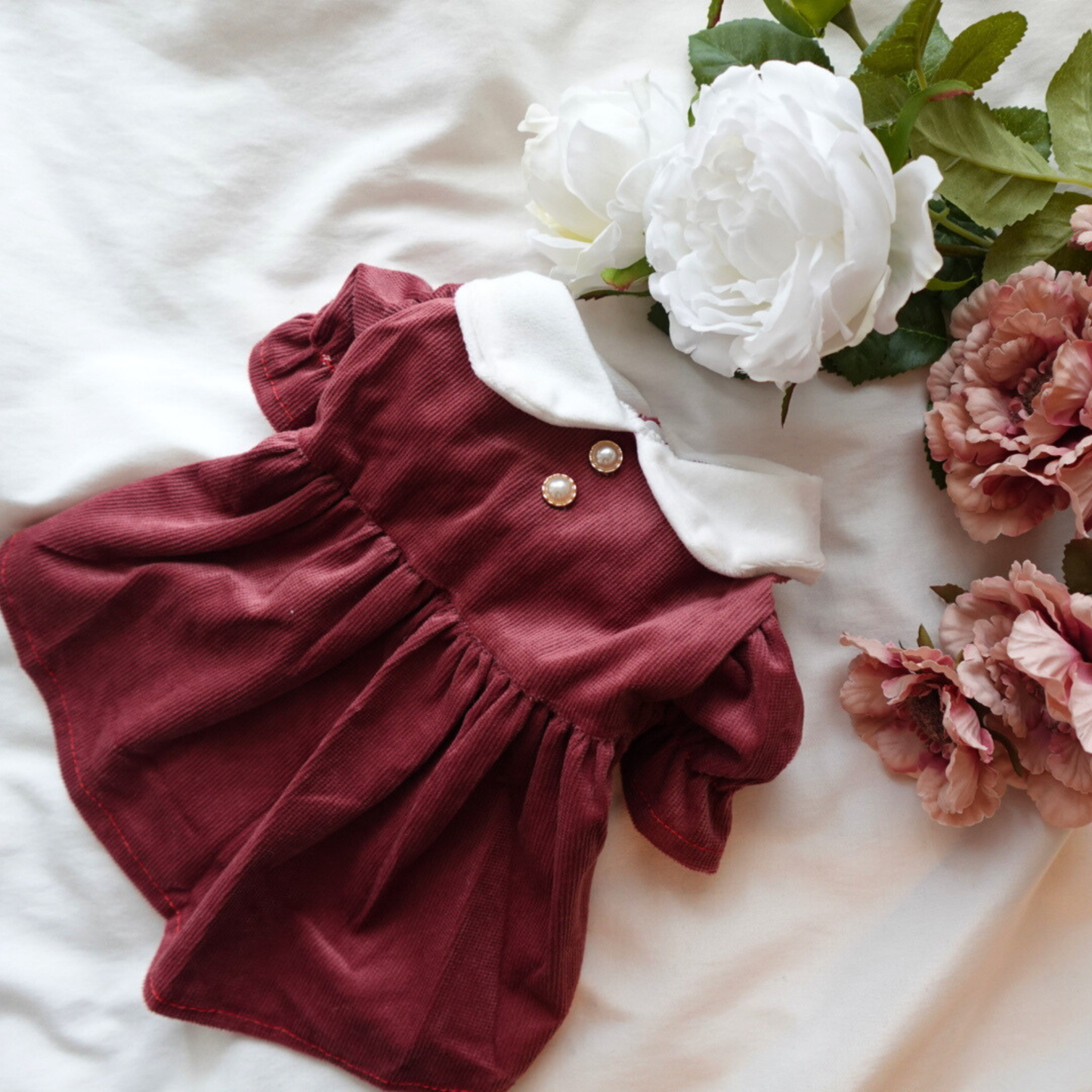 犬服 小型犬｜ベロア 丸襟パフスリーブワンピース（ボルドー）