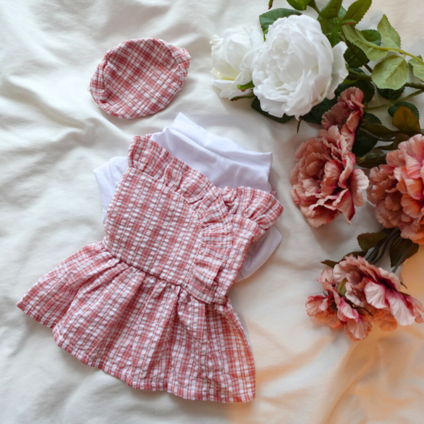 犬服 小型犬｜ギンガムチェック トップス付きワンピース（ミニ帽子付き）